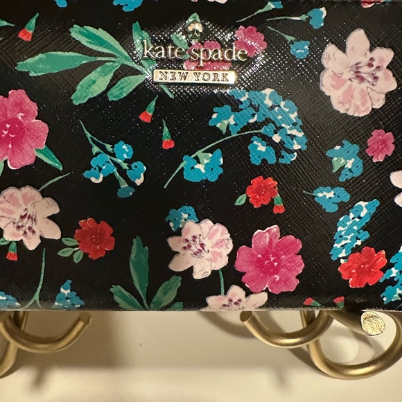 Kate Spade Stacy Cameron Street Jardin Slim Bifold Black Multi Floral Wallet EUC - Picture 2 of 13
